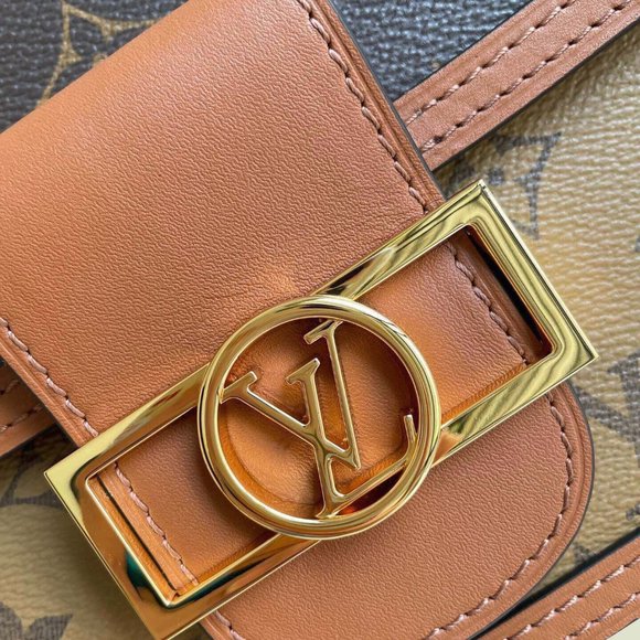 Louis Vuitton MINI DAUPHINE BAG - Picture 4 of 8